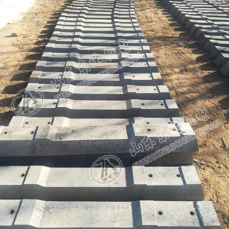 鐵路新二型水泥軌枕